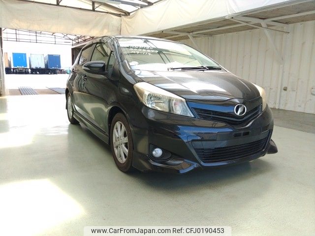 toyota vitz 2011 ENHANCEAUTO_1_ea287697 image 1