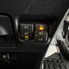 toyota voxy 2018 222 image 42