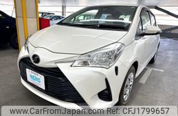 toyota vitz 2017 CFJ1799657