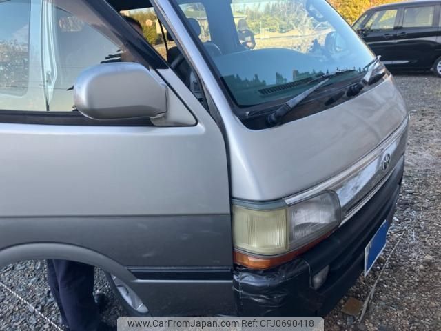 toyota hiace-van 2002 -TOYOTA--Hiace Van GE-RZH112V--RZH112-1013176---TOYOTA--Hiace Van GE-RZH112V--RZH112-1013176- image 1