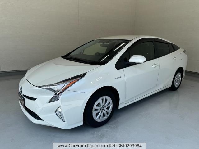 toyota prius 2016 quick_quick_ZVW50_ZVW50-6038410 image 2