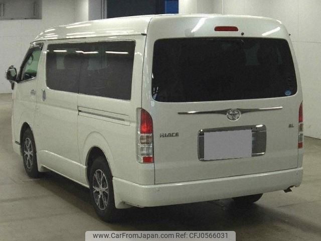 toyota hiace-wagon 2017 quick_quick_CBA-TRH214W_TRH214-0050677 image 2