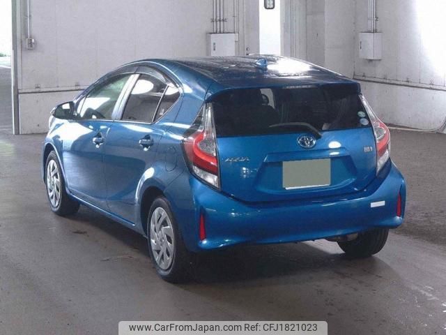 toyota aqua 2017 CFJ1821023 image 2