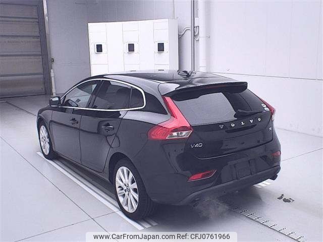 volvo v40 2013 -VOLVO--Volvo V40 MB4164T--E2097846---VOLVO--Volvo V40 MB4164T--E2097846- image 2