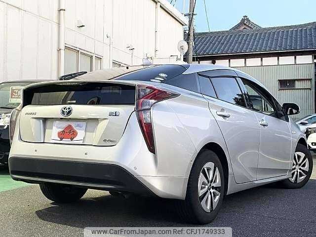 toyota prius 2016 CFJ1749333 image 2