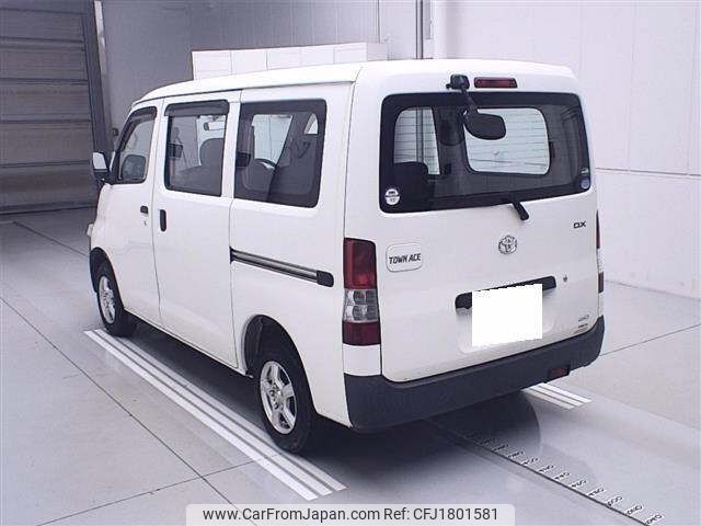 toyota townace-van 2017 CFJ1801581 image 2