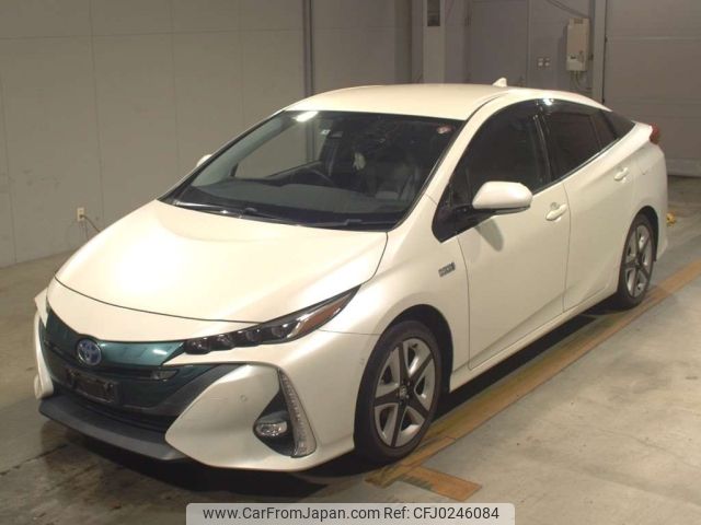 toyota prius-phv 2017 -TOYOTA--Prius PHV ZVW52-3034207---TOYOTA--Prius PHV ZVW52-3034207- image 1