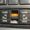 toyota esquire 2018 CFJ1576610 image 2