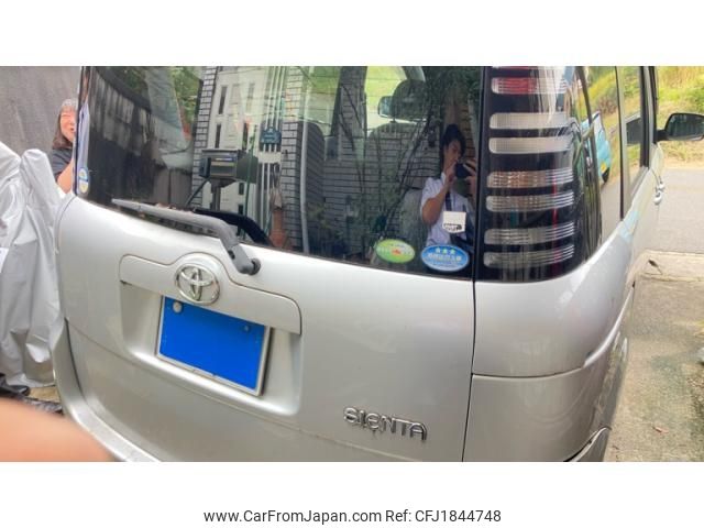 toyota sienta 2004 CFJ1844748 image 2