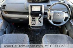 toyota noah 2008 504928-925207