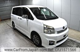 toyota voxy 2013 CFJ1571566