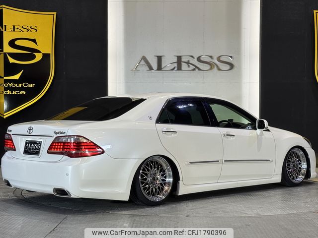 toyota crown-royal-series 2010 CFJ1790396 image 2