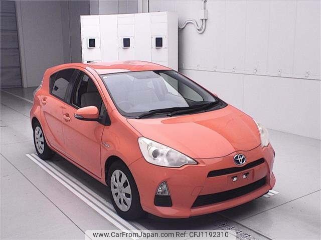 toyota aqua 2012 -TOYOTA--AQUA NHP10-2070072---TOYOTA--AQUA NHP10-2070072- image 1