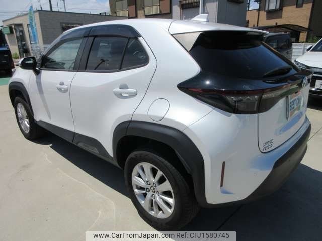 toyota yaris-cross 2023 CFJ1580745 image 2