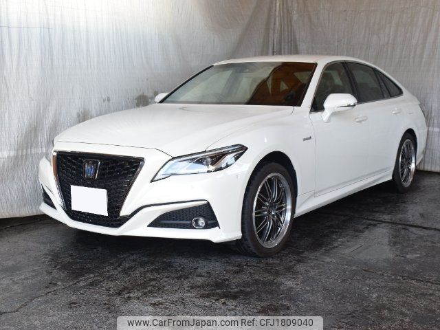 toyota crown 2018 CFJ1809040 image 1