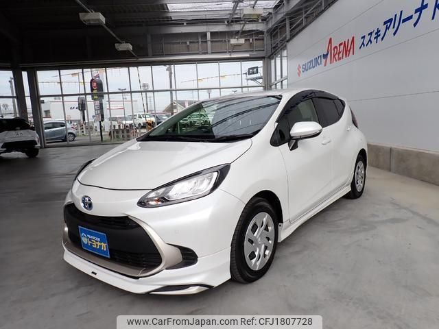 toyota aqua 2022 CFJ1807728 image 1