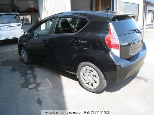 toyota aqua 2016 CFJ1151528 image 2