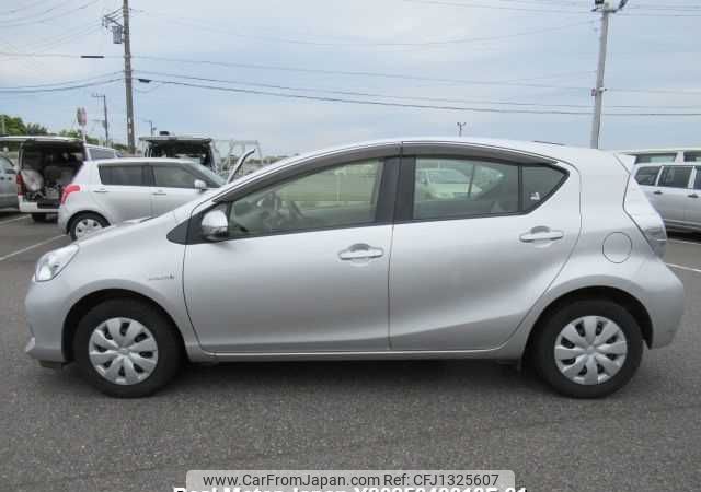 toyota aqua 2012 646828-Y2025040318F-21 image 2