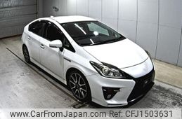 toyota prius 2013 -TOYOTA--Prius ZVW30-5725068---TOYOTA--Prius ZVW30-5725068-
