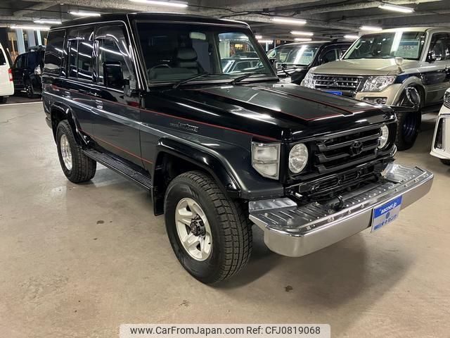 toyota landcruiser-70 2000 quick_quick_HZJ76K_HZJ76-0002393 image 1