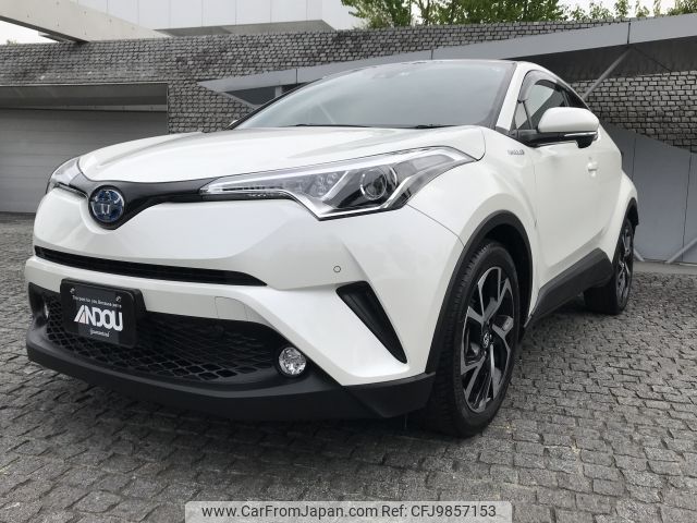 toyota c-hr 2017 -TOYOTA--C-HR DAA-ZYX10--ZYX10-2051990---TOYOTA--C-HR DAA-ZYX10--ZYX10-2051990- image 1