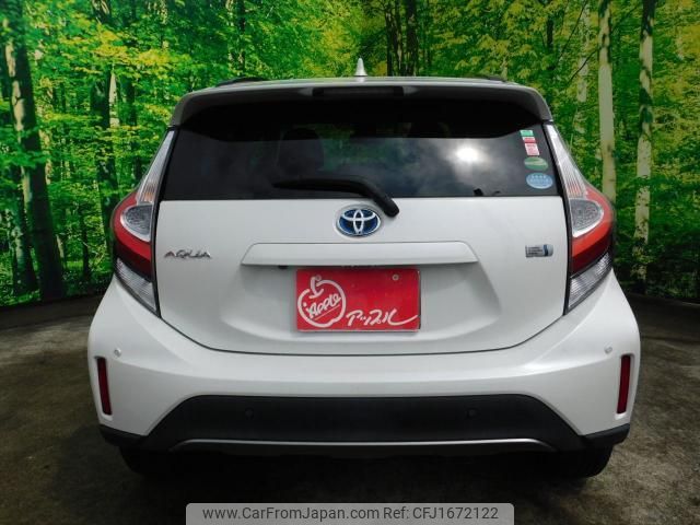 toyota aqua 2018 CFJ1672122 image 2