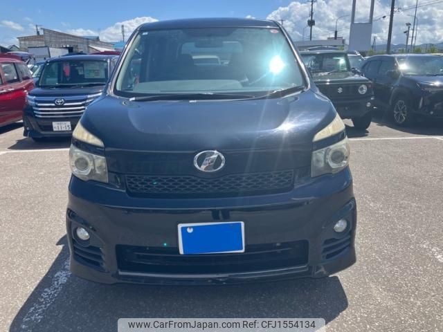 toyota voxy 2010 CFJ1554134 image 1