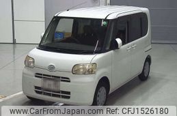 daihatsu tanto 2010 CFJ1526180