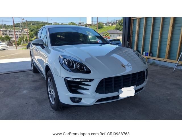 porsche macan 2017 GOO_JP_700080342430240627004 image 2