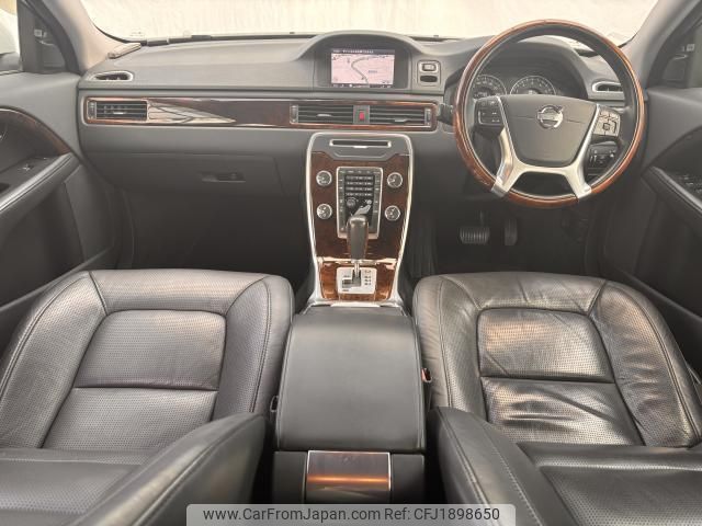 volvo v70 2012 CFJ1898650 image 2