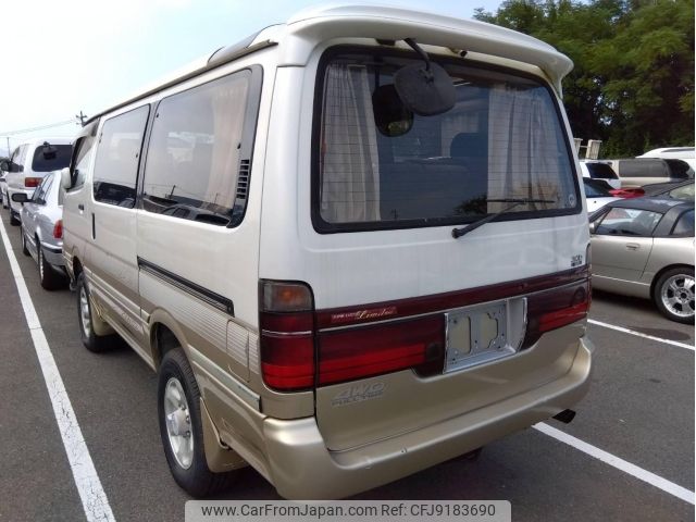 toyota hiace-wagon 1994 -TOYOTA--Hiace Wagon KZH106W--KZH106-1008805---TOYOTA--Hiace Wagon KZH106W--KZH106-1008805- image 2