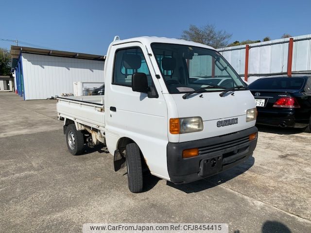 Used SUZUKI CARRY VAN 1997/Jan CFJ8454415 in good condition for sale