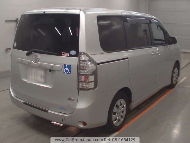 toyota voxy 2014 CFJ1654129 image 2