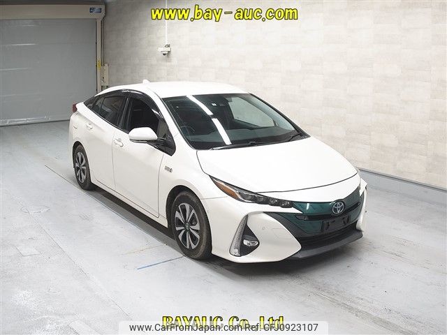 toyota prius-phv 2017 -TOYOTA--Prius PHV ZVW52-3039019---TOYOTA--Prius PHV ZVW52-3039019- image 1
