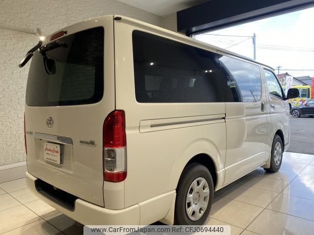 toyota regiusace-van 2016 quick_quick_KDH201V_KDH201-0211140 image 2