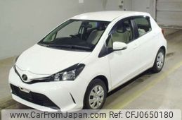 toyota vitz 2015 -TOYOTA--Vitz DBA-KSP130--KSP130-2139015---TOYOTA--Vitz DBA-KSP130--KSP130-2139015-