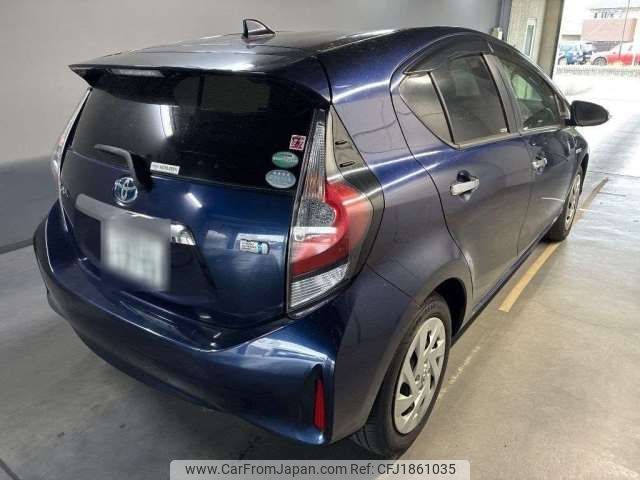 toyota aqua 2018 CFJ1861035 image 2