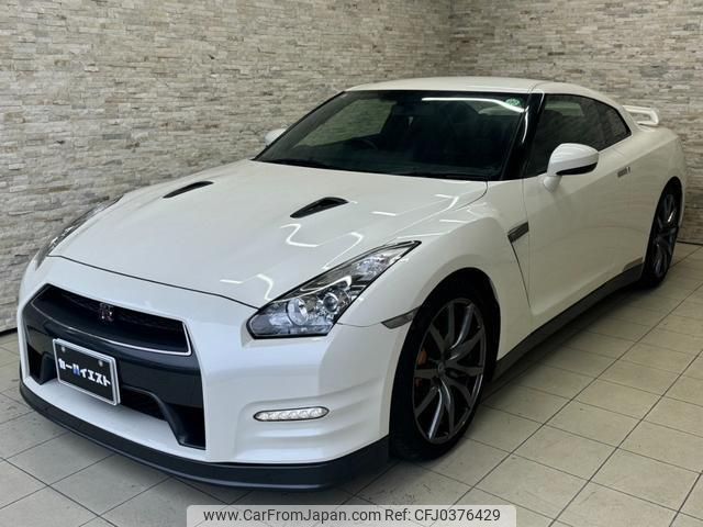 nissan gt-r 2011 quick_quick_R35_R35-030229 image 2