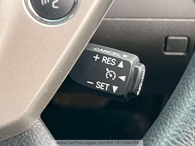 toyota crown 2010 CFJ1844396 image 2