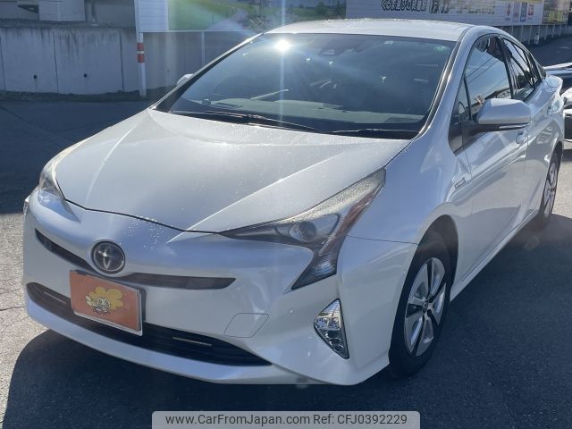 toyota prius 2016 -TOYOTA--Prius DAA-ZVW55--ZVW55-8006450---TOYOTA--Prius DAA-ZVW55--ZVW55-8006450- image 2