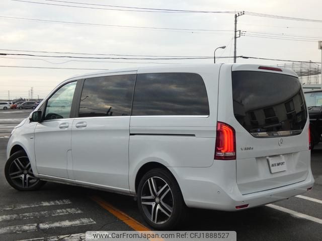 mercedes-benz v-class 2017 CFJ1888527 image 2