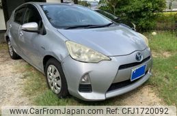 toyota aqua 2012 CFJ1720092