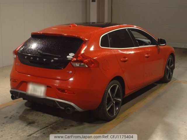 volvo v40 2015 -VOLVO--Volvo V40 MB420-YV1MV402DF2203871---VOLVO--Volvo V40 MB420-YV1MV402DF2203871- image 2
