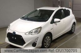 toyota aqua 2015 CFJ1700705