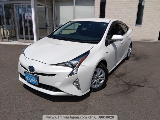 toyota prius 2018 -TOYOTA--Prius DAA-ZVW55--ZVW55-8067992---TOYOTA--Prius DAA-ZVW55--ZVW55-8067992- image 1