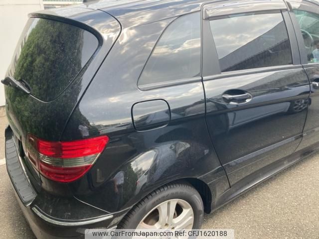mercedes-benz b-class 2009 CFJ1620188 image 2