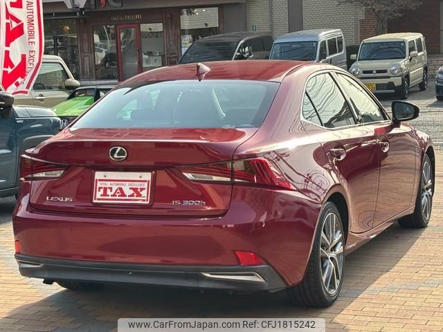 lexus is 2018 CFJ1815242 image 2