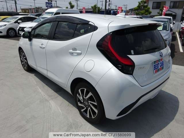 toyota aqua 2022 CFJ1580699 image 2