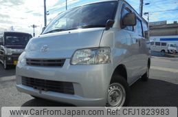toyota liteace-van 2018 CFJ1823983