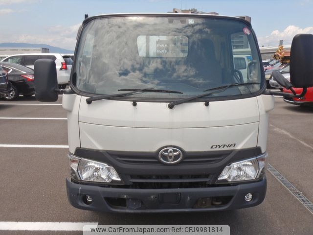 toyota dyna-truck 2017 24632501 image 2